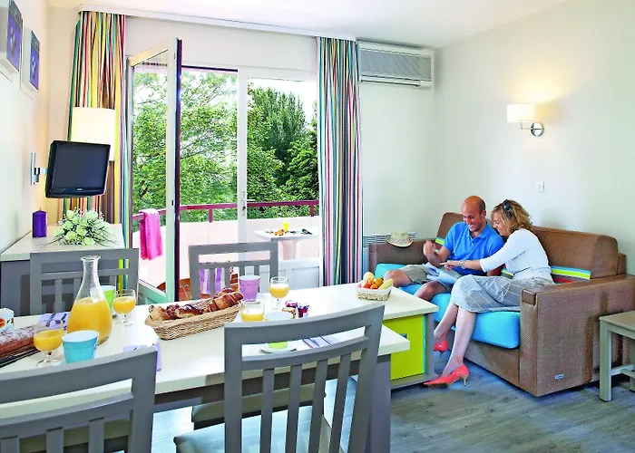 レジデンス ピエール ＆ バカンス エグスキ アパートホテル サン＝ジャン＝ド＝リュズ