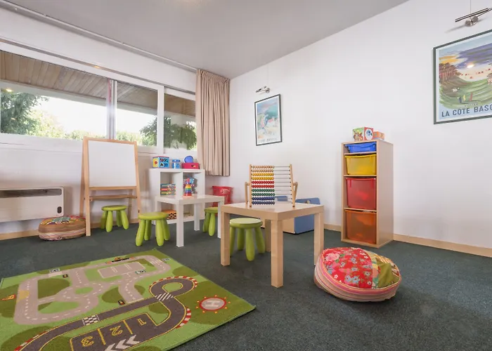 レジデンス ピエール ＆ バカンス エグスキ アパートホテル