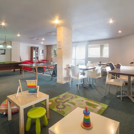 מלון דירות Pierre & Eguzki 3*